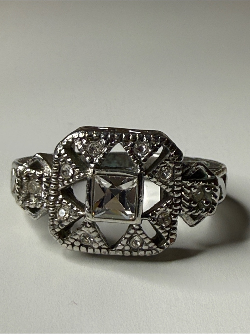 Premier designs Vintage Clear rhinestone art deco style Filigree Ring Sz 8